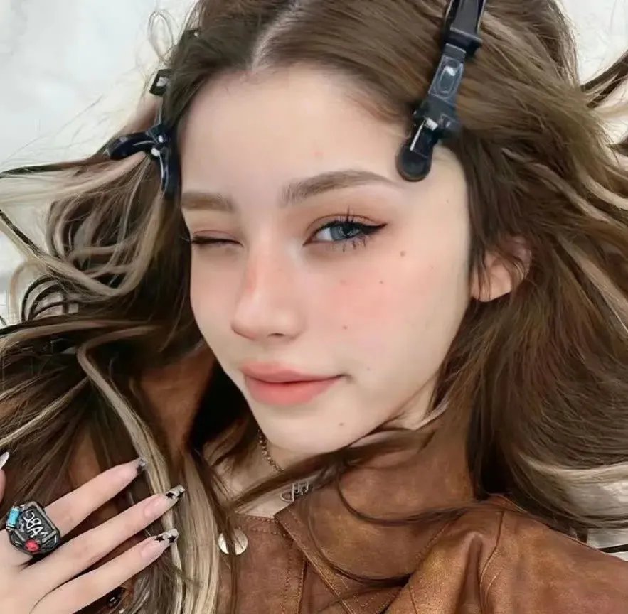 骚动时节的少女们啊
